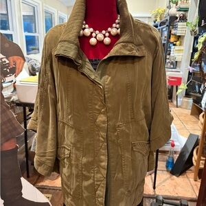 Anthropologie Olive quilted lightweight Cape Stand Collar - Women